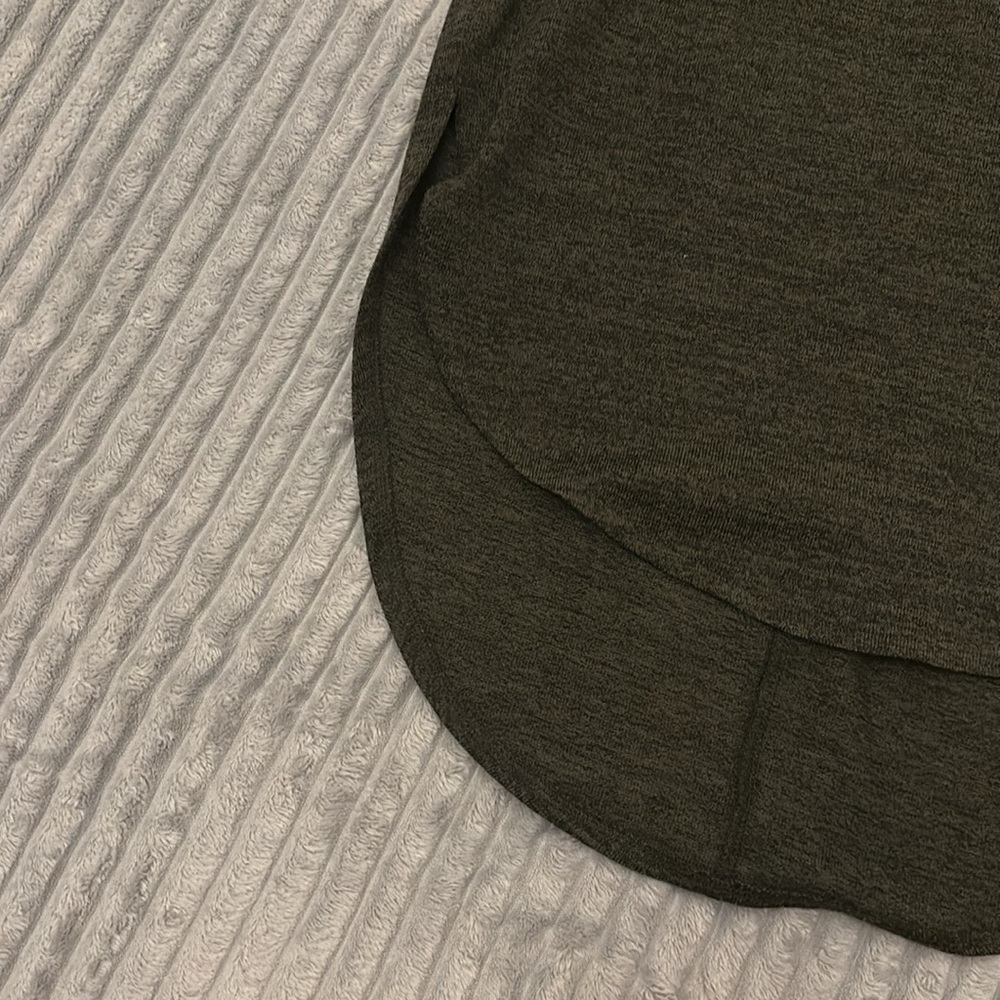 Long Tee - Picture 3 of 6